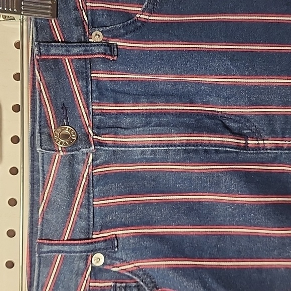 American Eagle Outfitters Stretch Denim High Rise Mini 10 Skirt Distressed - Picture 3 of 10